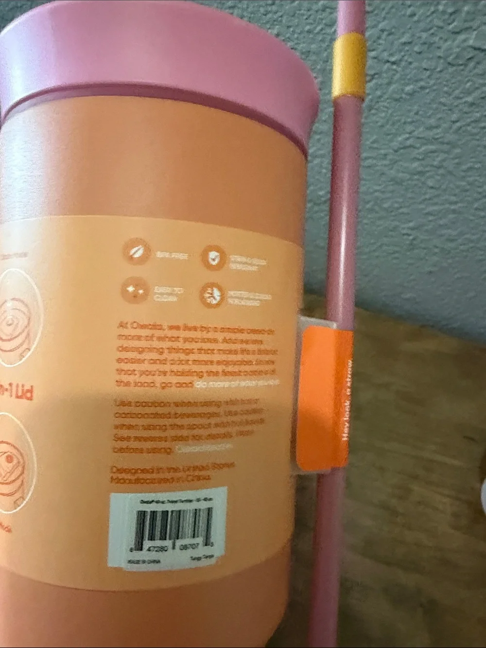 Owala Insulated Travel Tumbler in Peach & Pink 40oz - Picture 4 of 5